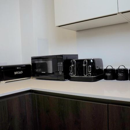 Manchester City Centre Apt With Balcony & Free Parking - Including Free 1-Hour Late Check-Out For Bookings On The 29Th 31St May, Justeat Voucher For 2-Night Stays Minimum! מנצ'סטר מראה חיצוני תמונה